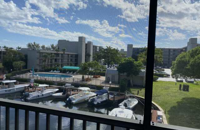 4 Royal Palm Way Gallery 1