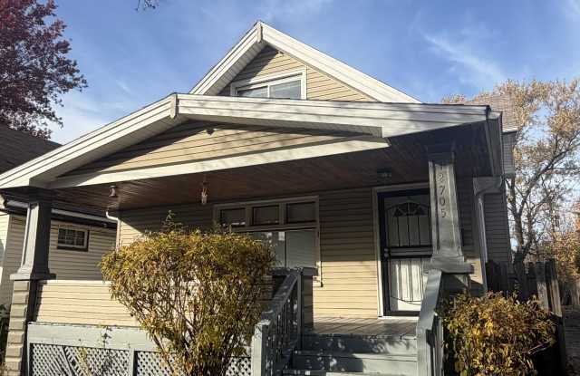12705 Holborn Ave - 12705 Holborn Avenue, Cleveland, OH 44105