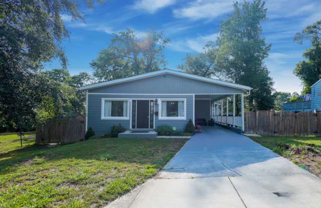 Spacious 4 BR/2 BA Single-Family Home in College Park! - 9615 51st Avenue, College Park, MD 20740