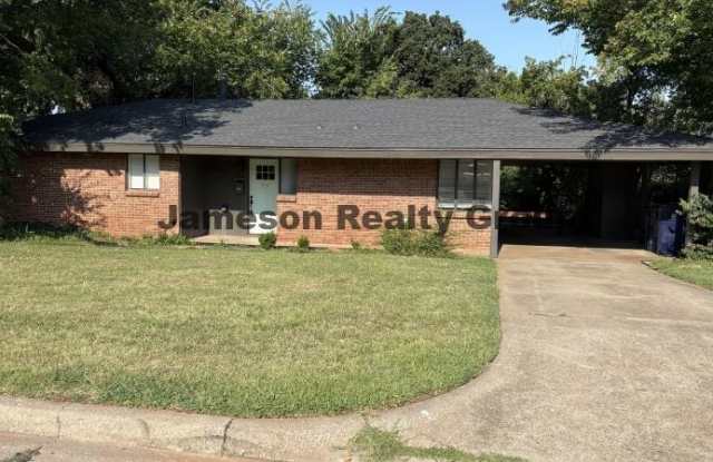 4309 Woods Dr. - 4309 Woods Drive, Oklahoma City, OK 73111
