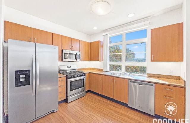 1400 Broadway Gallery 2