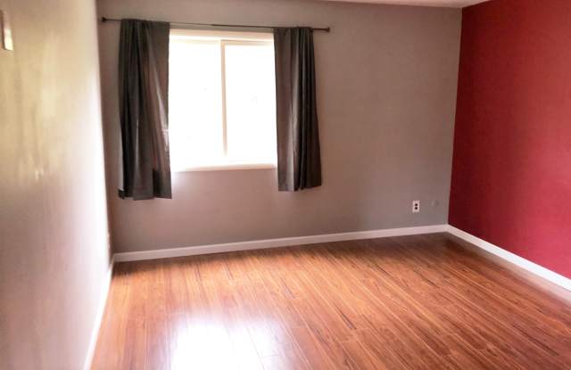 1301 Sayre Dr Gallery 2