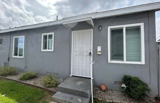 Cozy 1 Bedroom, 1 Bath Unit in Colton Available Now! photos photos