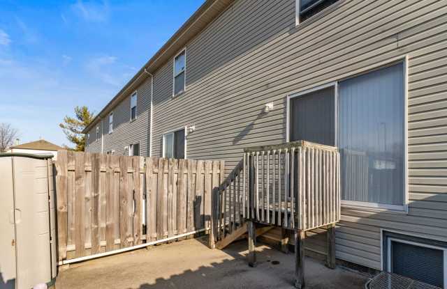 SPECIAL! $1,650 MONTHLY FOR A 6 MONTH LEASE! photos photos