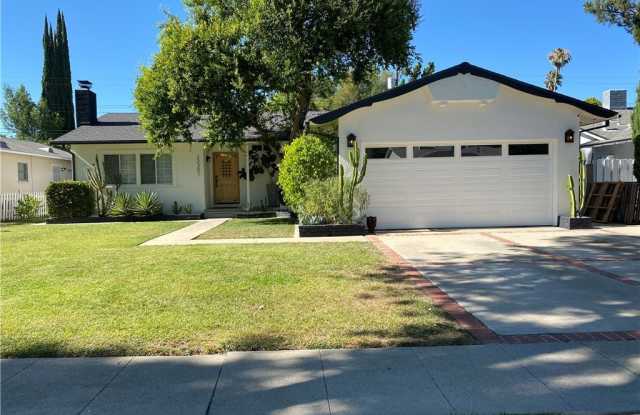22301 Haynes Street photos photos