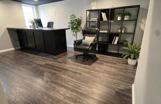 37 Flood Drive Gallery 2