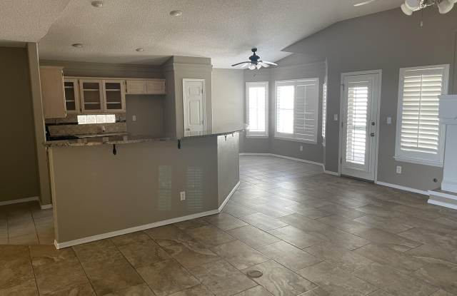 1416 BLACK RIDGE Drive Gallery 3