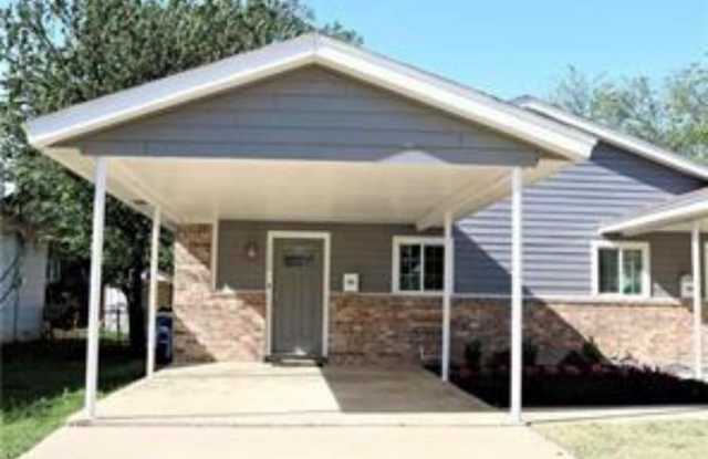 5130 Lovell Avenue Gallery 2