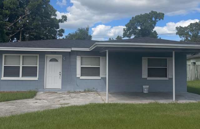 4837 Shoshone Street Gallery 2