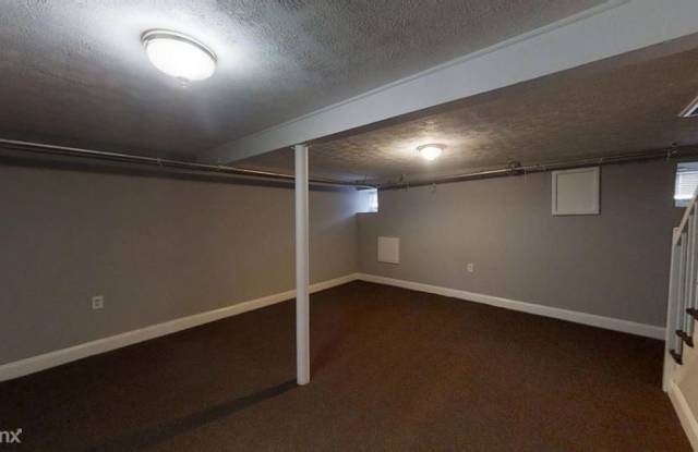 517 Campbells Ln Gallery 2