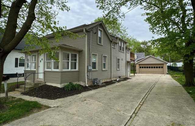 Miller McHenry St. Duplex photos photos