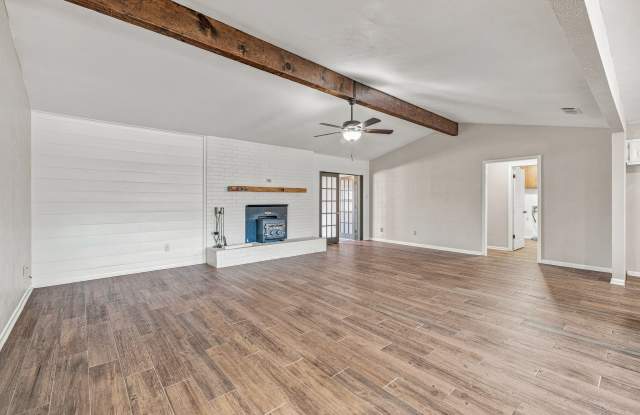1208 North Dale Avenue Gallery 2