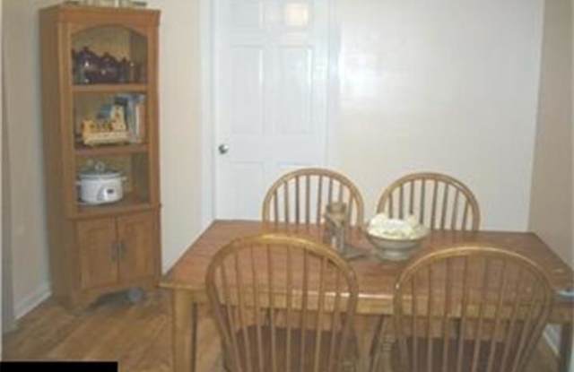207 SENECA TRAIL Gallery 4