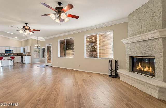 Large 6 bed/3 bath KIERLAND Single-family Home in Scottsdale photos photos