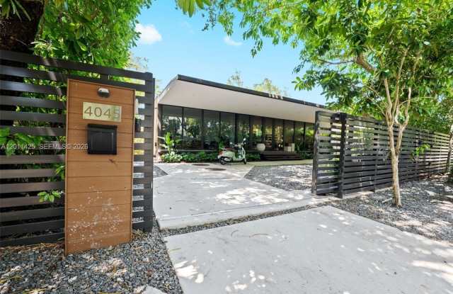 4045 Bonita Ave photos photos
