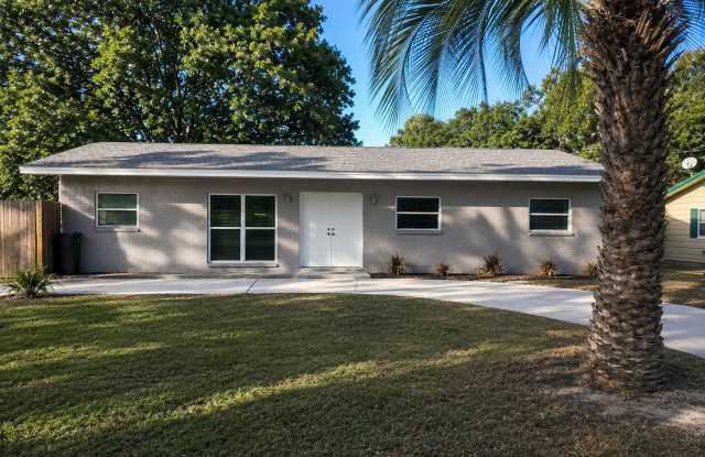 Recently renovated home in great neighborhood close to schools, parks, and shopping photos photos