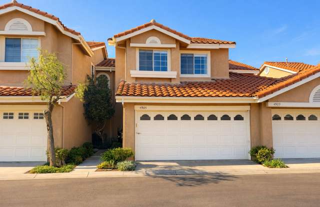 Beautiful 3 bed 2.5 bath home in Oak Park! photos photos