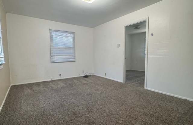 Pet-Friendly 1-Bedroom House Gallery 4
