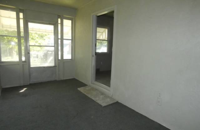 5100 Northeast Marvin Road Gallery 3