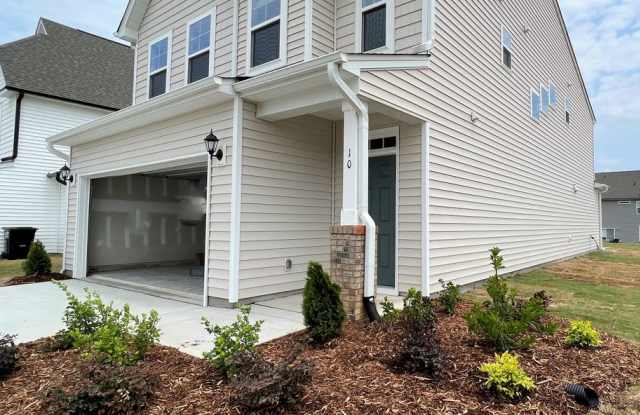 "Your New Home Awaits — Unbeatable Price!" - 10 Franklin Farm Lane, Johnston County, NC 27504