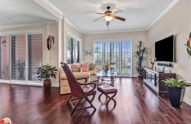 23161 Fashion Dr photos photos