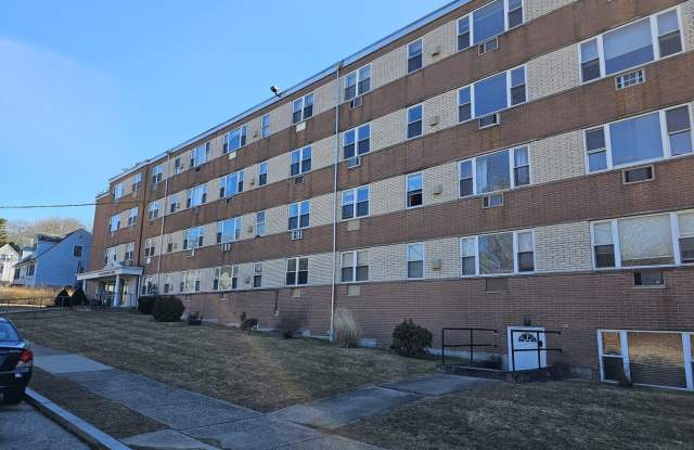 70 Farmington Avenue photos photos