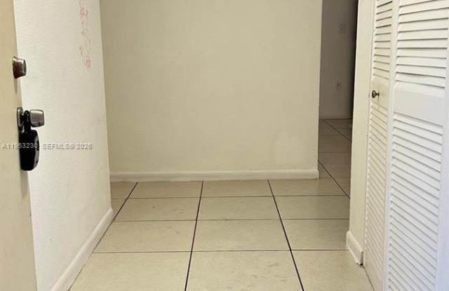 17650 NW 68th Ave photos photos