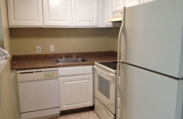 2553 Alafaya Trail - 2553 Alafaya Trail, University, FL 32826