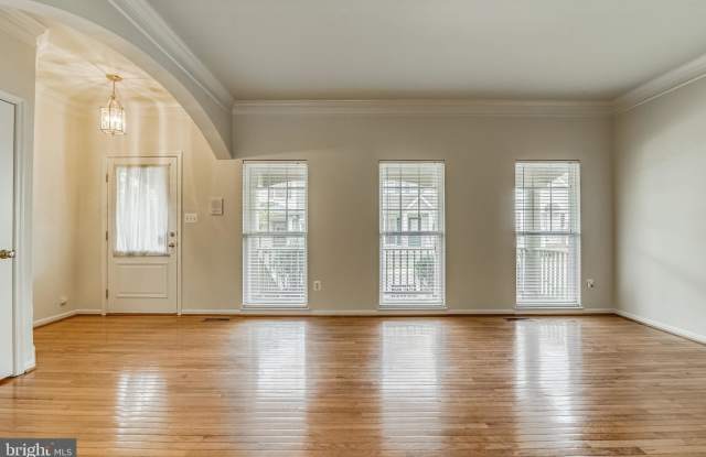7787 GRANDWIND DRIVE Gallery 4