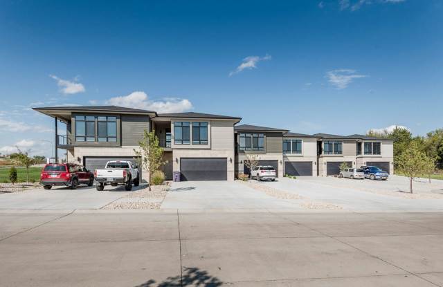 Luxury Townhome in beautiful West Side neighborhood! photos photos