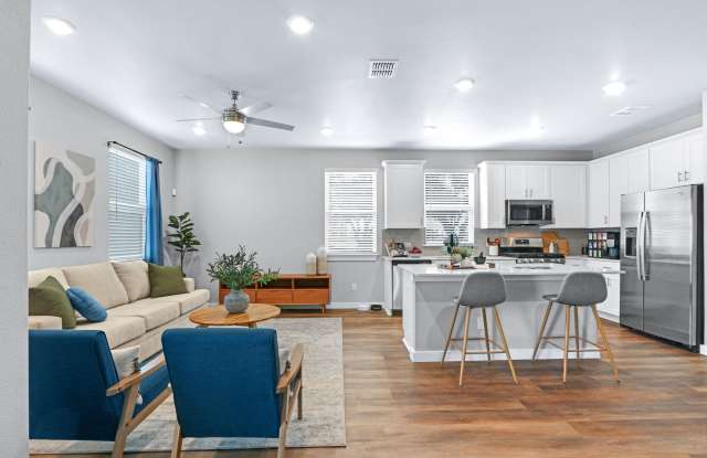 Los Cielos at Brooks Townhomes Gallery 3
