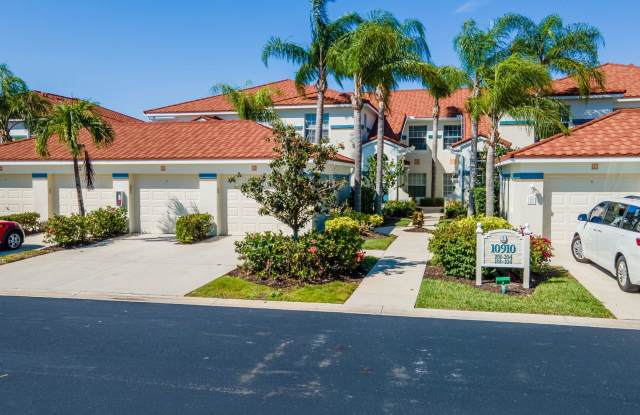 Beautiful Turnkey 3/2 Annual Rental in Bonita Springs!! Gallery 3