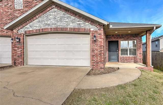 4902 Southwest Fieldstone Boulevard - 4902 Southwest Fieldstone Boulevard, Bentonville, AR 72712 4902 Southwest Fieldstone Boulevard - 4902 Southwest Fieldstone Boulevard, Bentonville, AR 72712