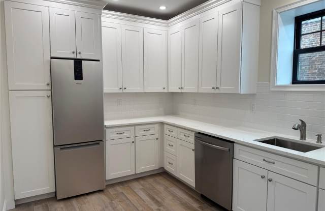 162 2nd Street Gallery 4