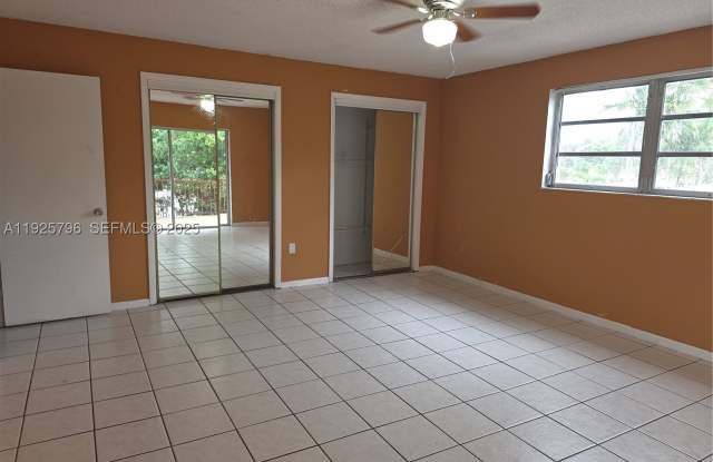 250 NW 63rd Ct Gallery 3