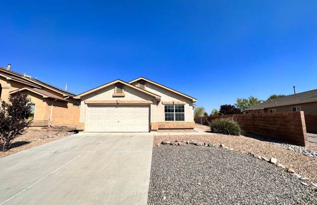 3 bed 2 bath home in Huning Ranch! photos photos