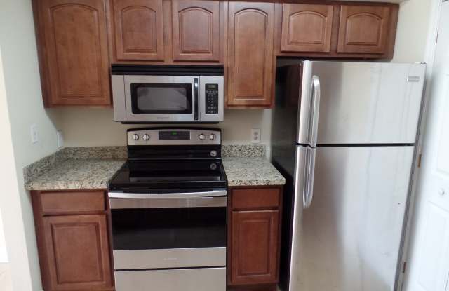 2331 NW 33rd St #303 photos photos