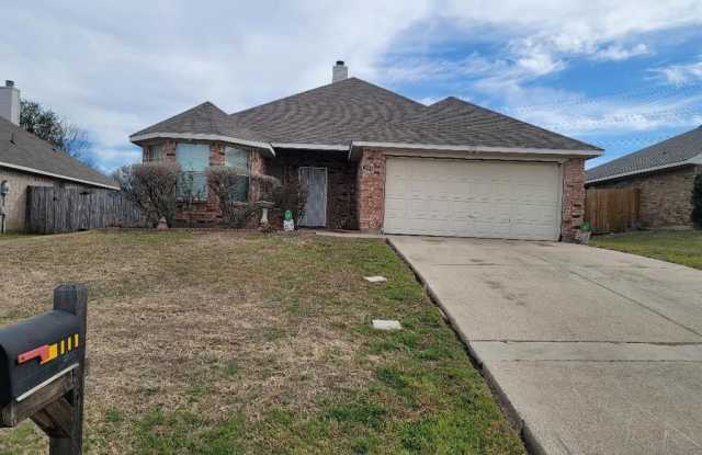 3424 Cobblestone Drive - 3424 Cobblestone Drive, Forest Hill, TX 76140