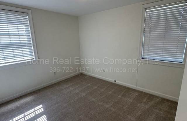 Colonial Arms Apartments | 807 West End Blvd Apt C-4 Gallery 4