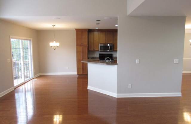 5004 Walden Woods Drive Gallery 4