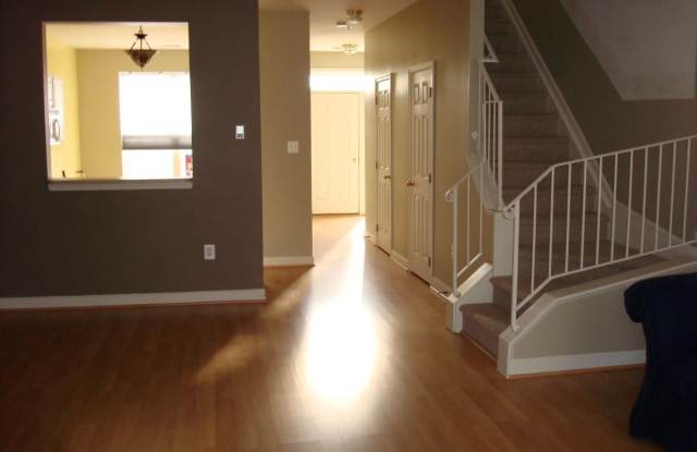 8708 ASPEN GROVE COURT Gallery 4