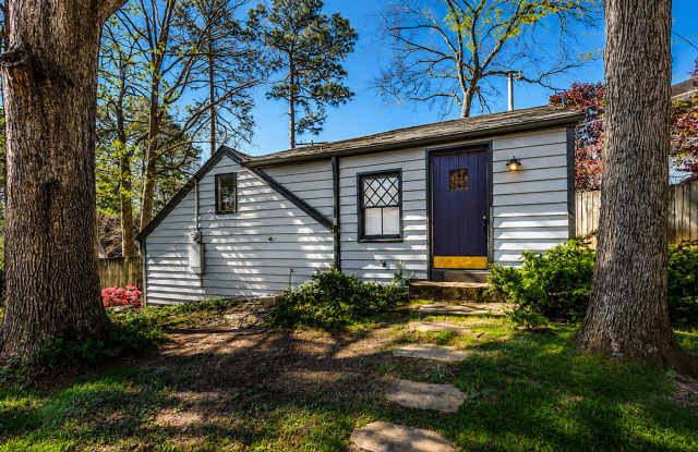 Charming Cottage for Rent Near UT photos photos Charming Cottage for Rent Near UT photos photos