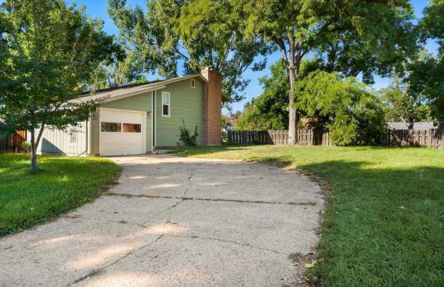 Freshly Updated 4 Bedroom Home photos photos