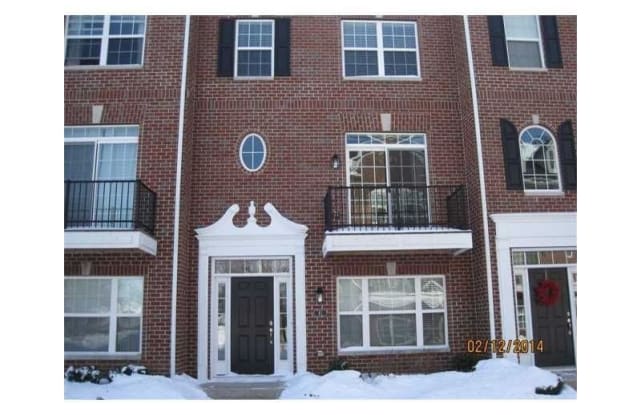43 10th st - 43 10th St NW, Carmel, IN 46032