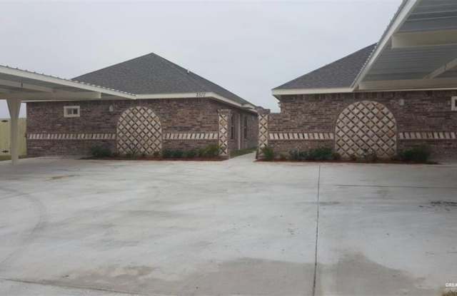 2510 E Garfield Avenue - 2510 East Garfield Avenue, Alton, TX 78573
