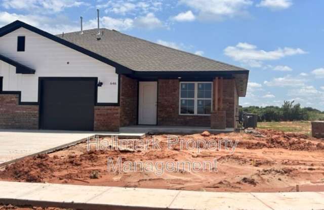 646 Juniper Street photos photos
