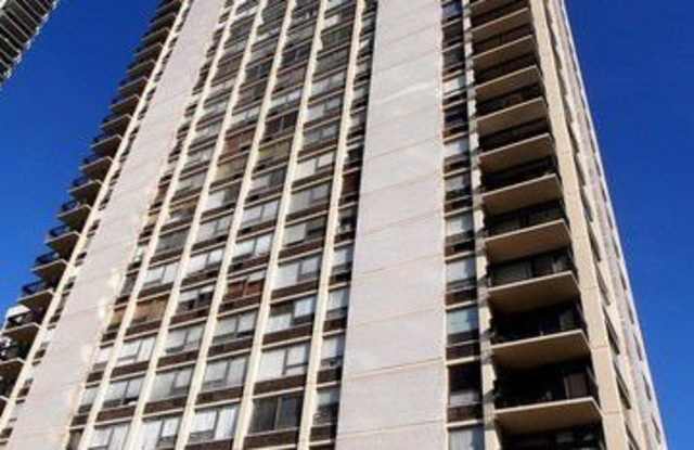 1355 N Sandburg Terrace photos photos