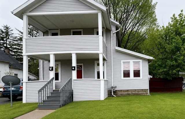 404 exchange Avenue photos photos