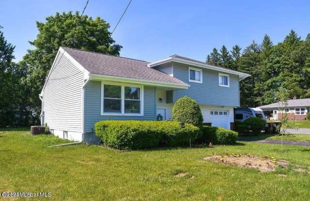 20 Marie Parkway photos photos