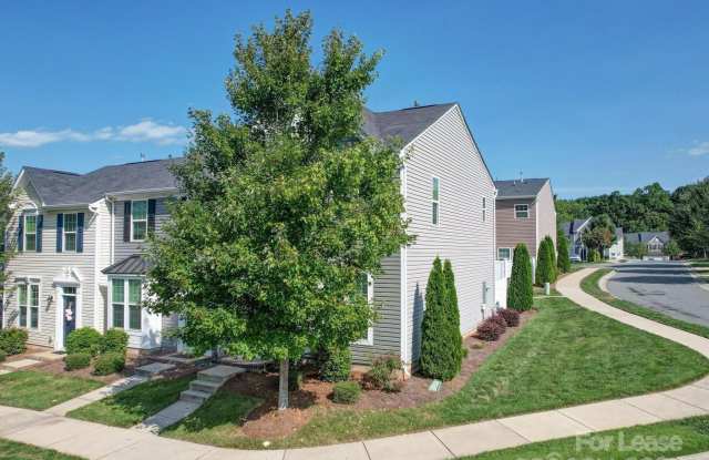 2808 Sand Cove Court Gallery 4